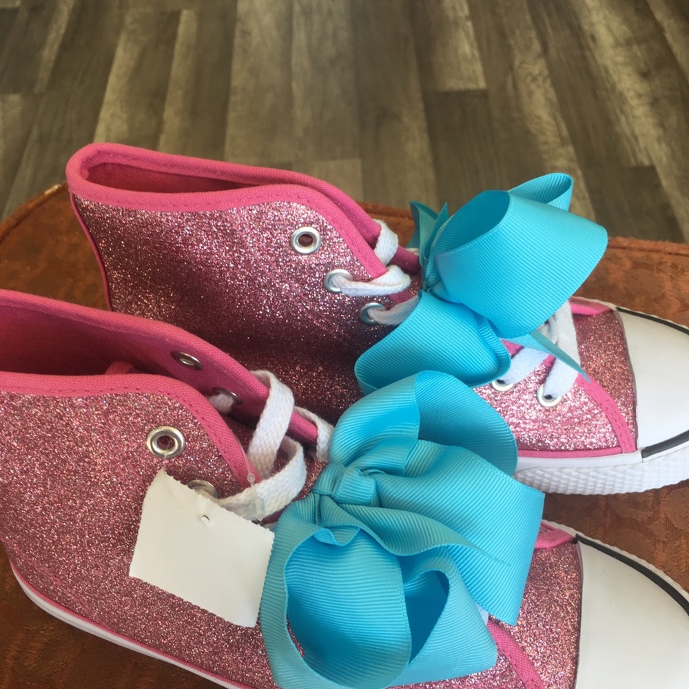 Jojo siwa girls Sneakers. - Picture 3 of 6